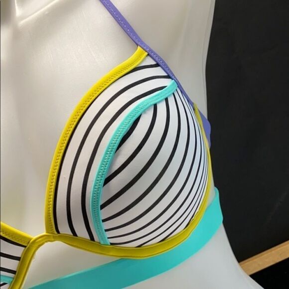 New Victoria Secret Swimsuit 2PC - Picture 10 of 11